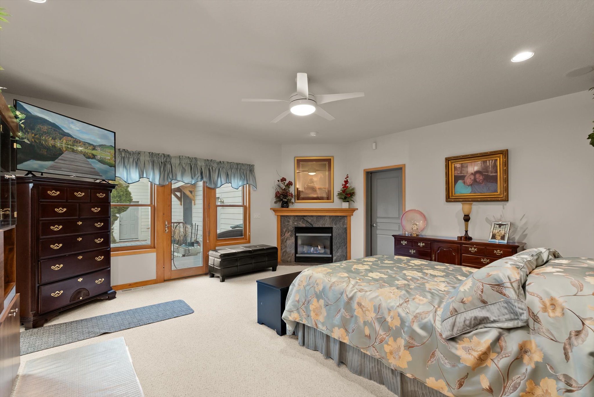 229 And 231 Harbor Drive Property Photo 14