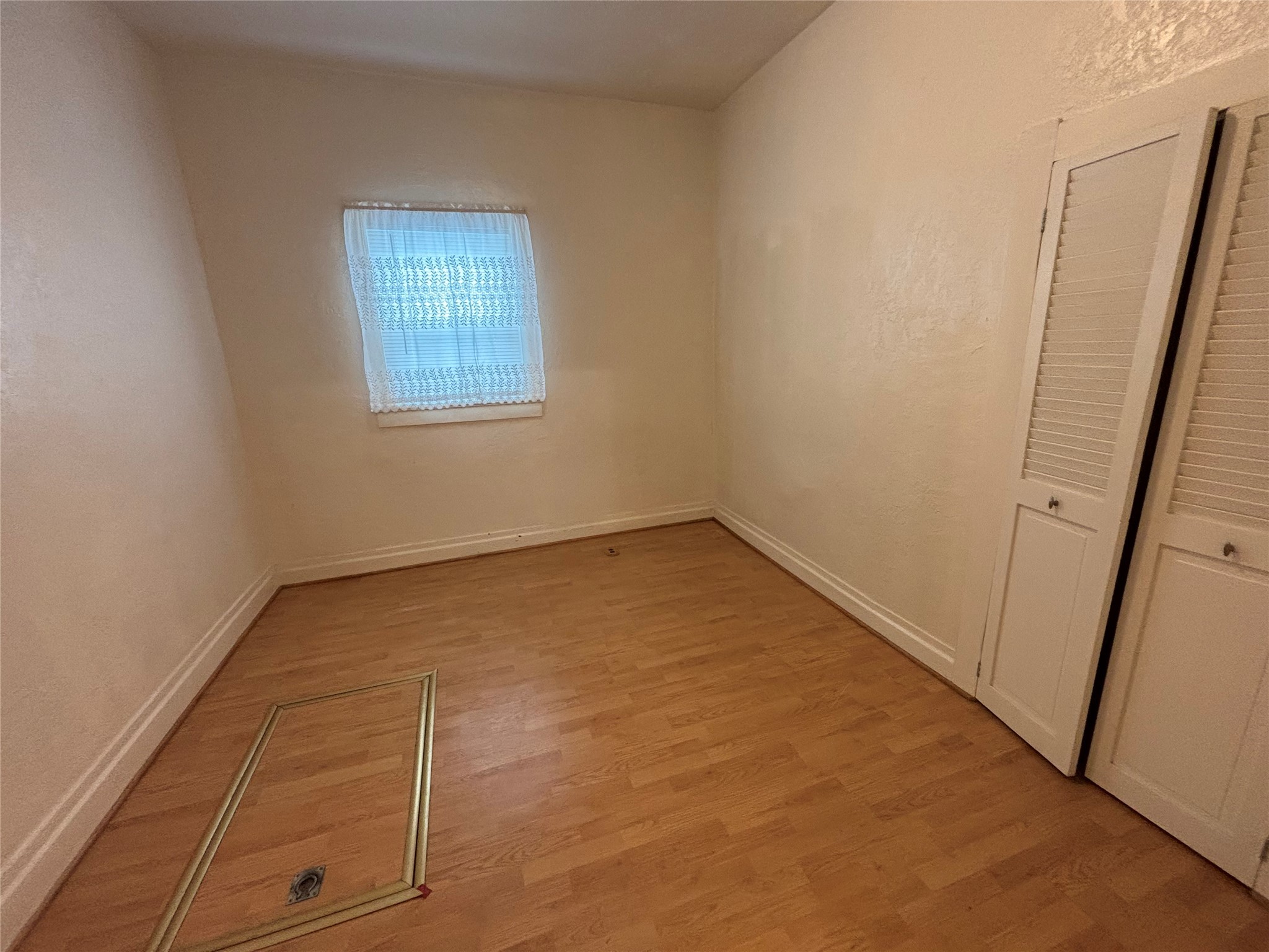 1022 Lewisohn Street Property Photo 6