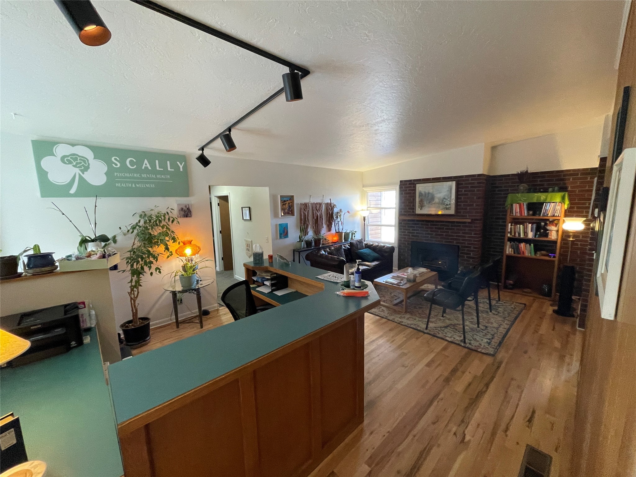 2431 River Road Property Photo 9