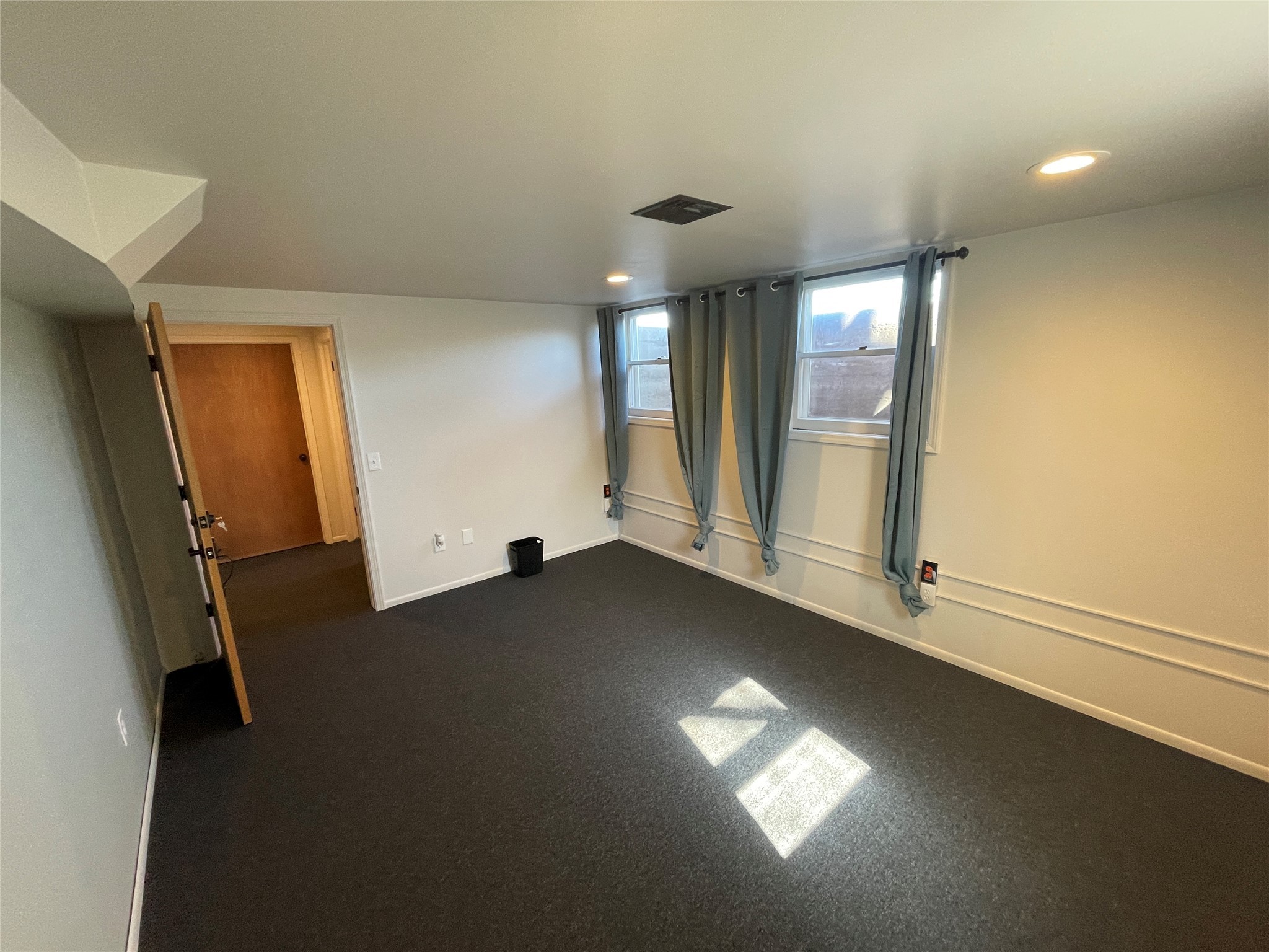 2431 River Road Property Photo 17