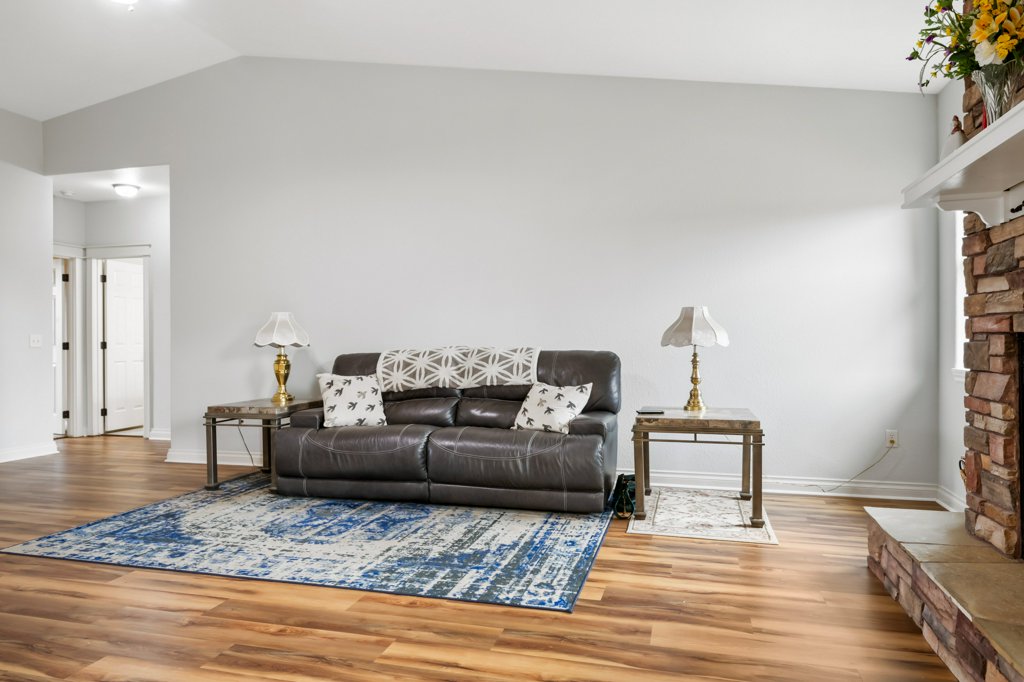 369 Gold Court Property Photo 7