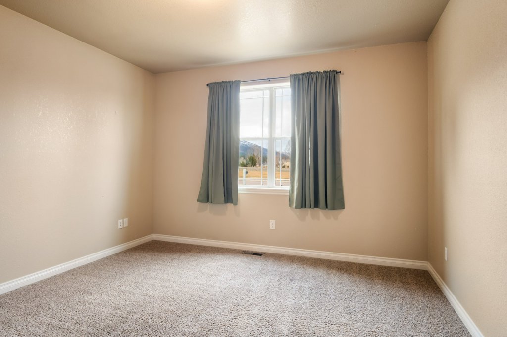 369 Gold Court Property Photo 27