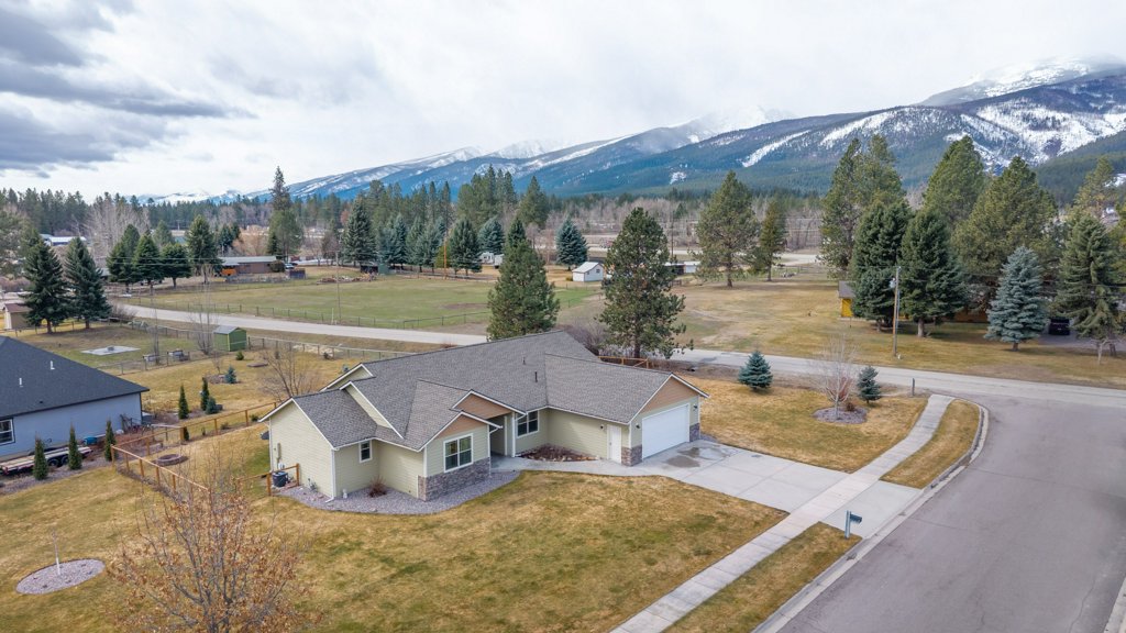 369 Gold Court Property Photo 33