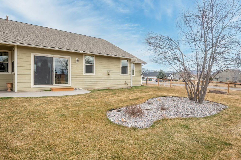 369 Gold Court Property Photo 43