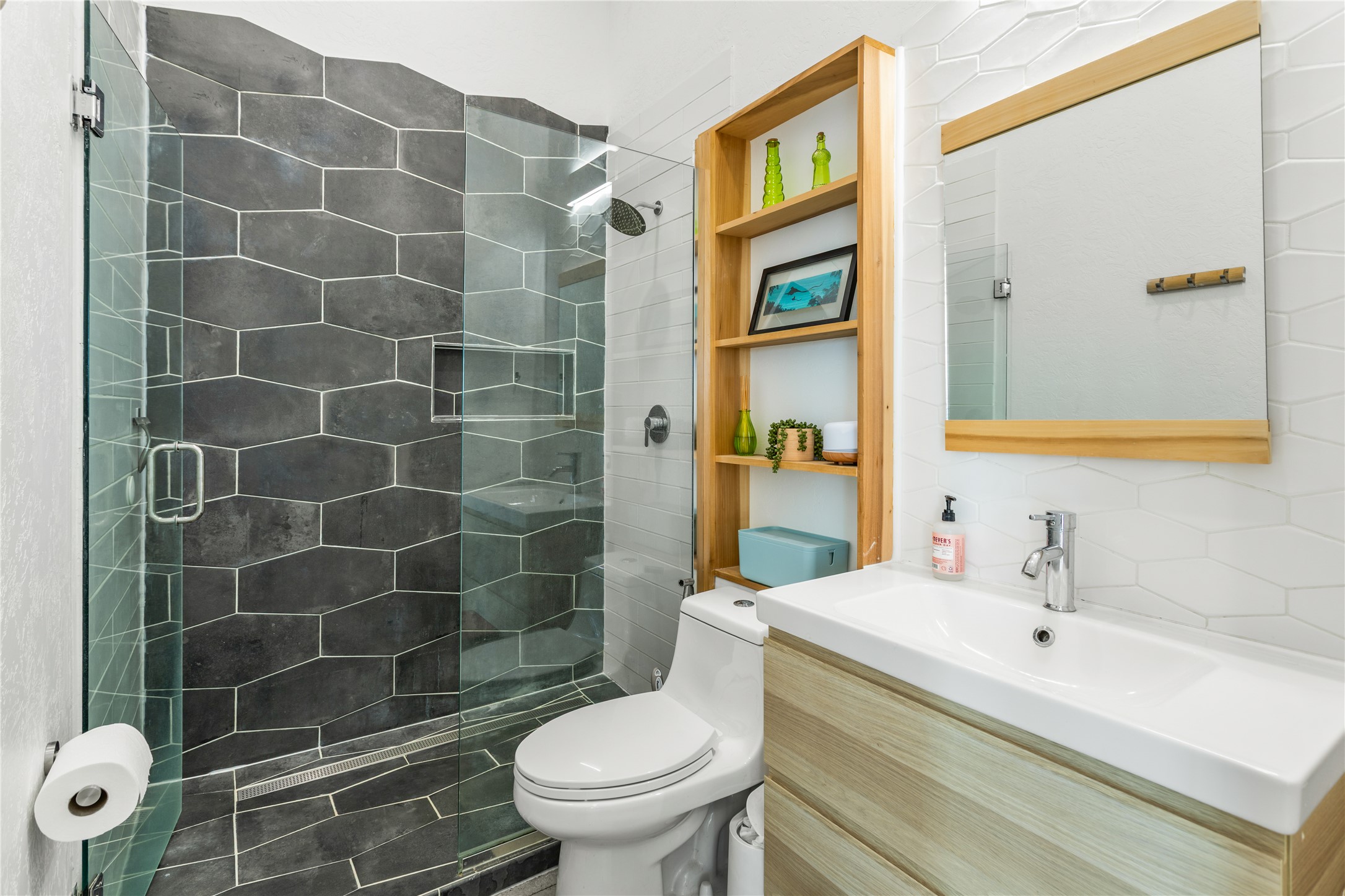 5052 Hoblitt Lane N Property Photo 41