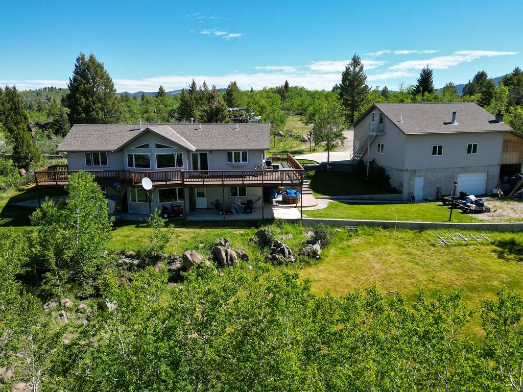3360 Moulton Reservoir Road Property Photo