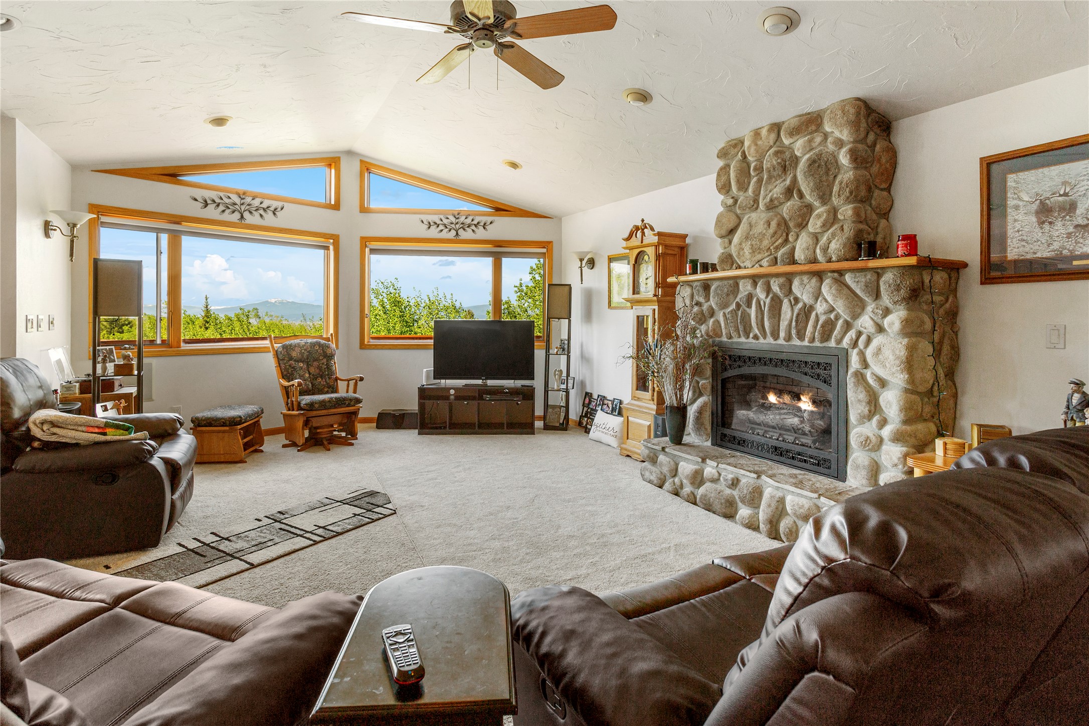 3360 Moulton Reservoir Road Property Photo 5