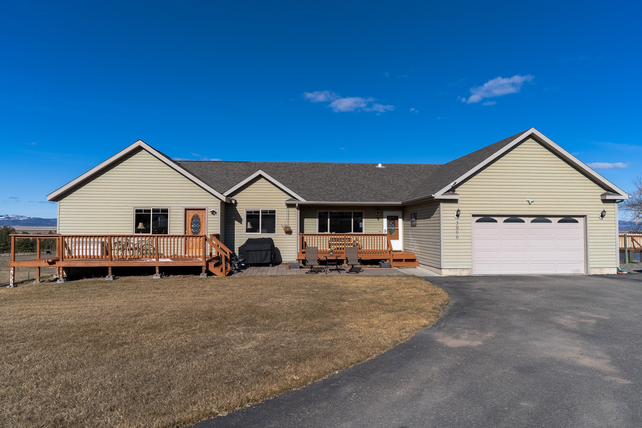 5996 N Three Bars Road Property Photo
