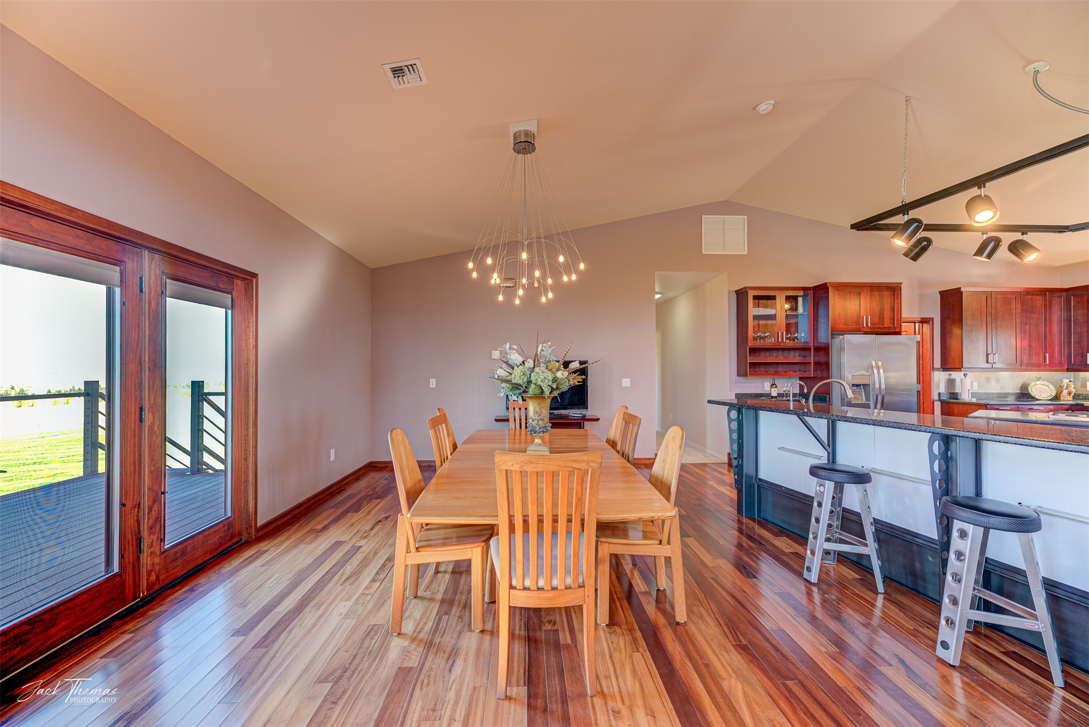 6131 Johnson Road Property Photo 13