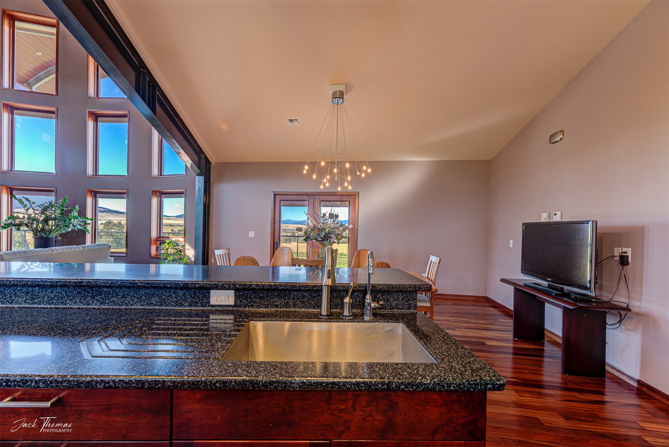 6131 Johnson Road Property Photo 21