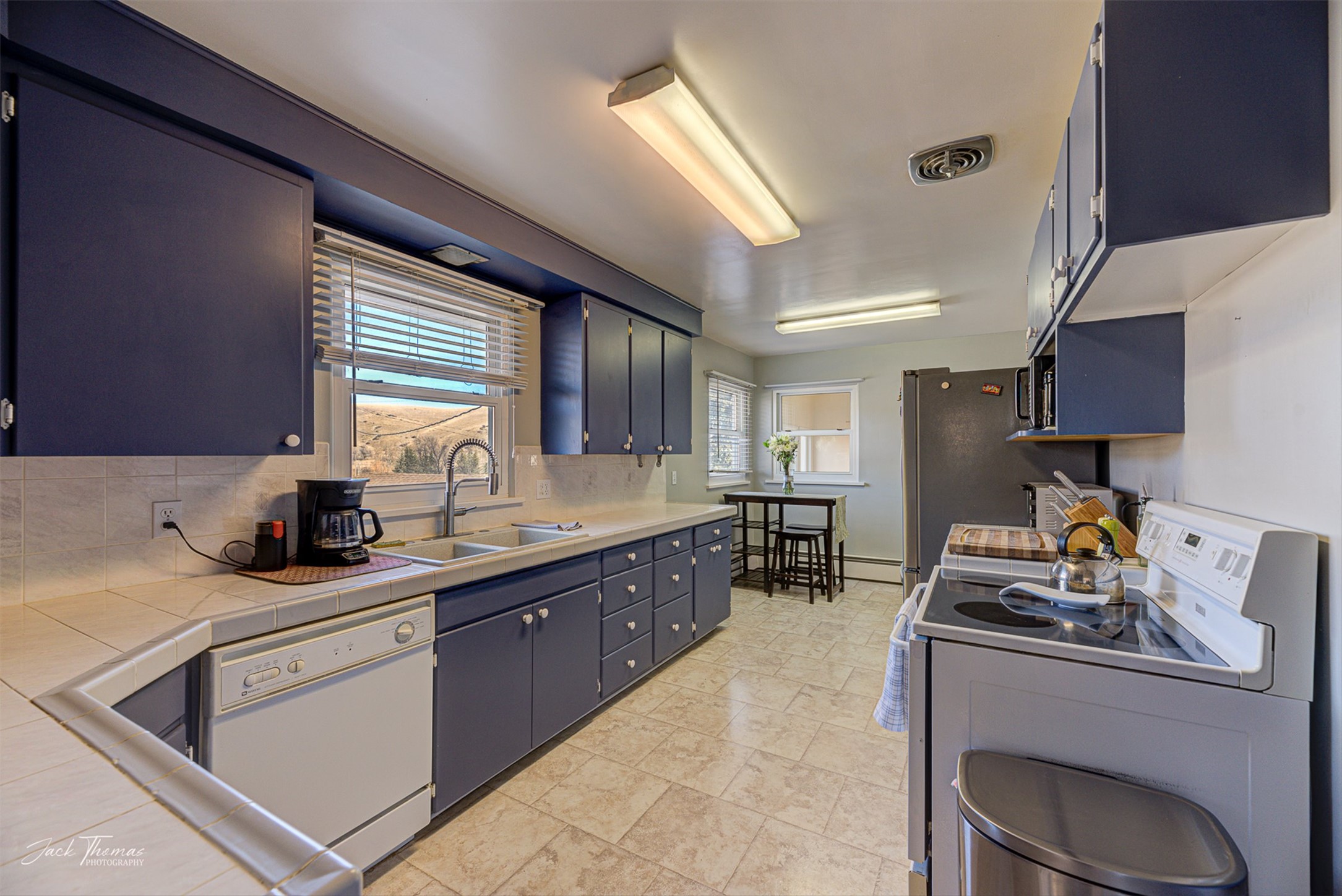 4212 W Us Highway 12 Property Photo 9