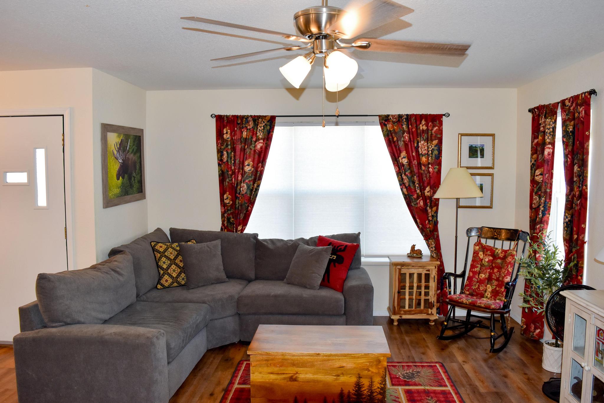35881 Warbler Drive Property Photo 3
