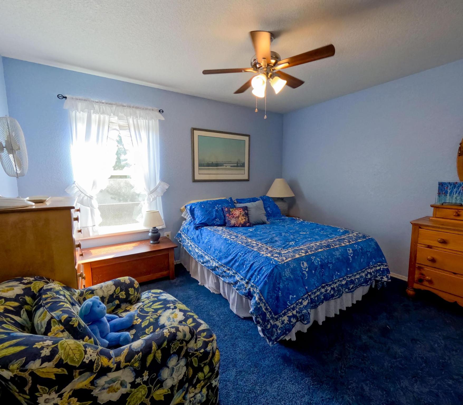 35881 Warbler Drive Property Photo 5
