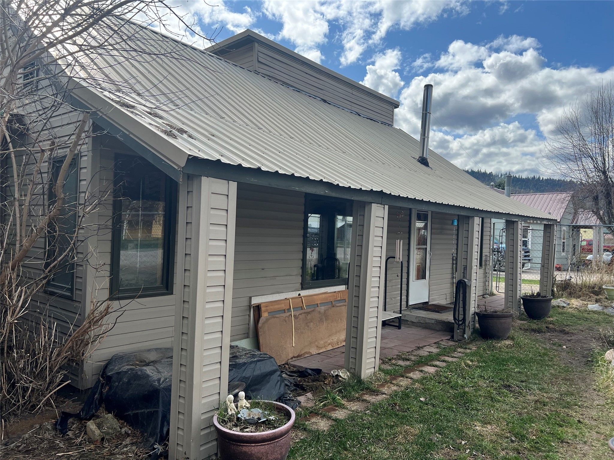 202 Main Street Property Photo