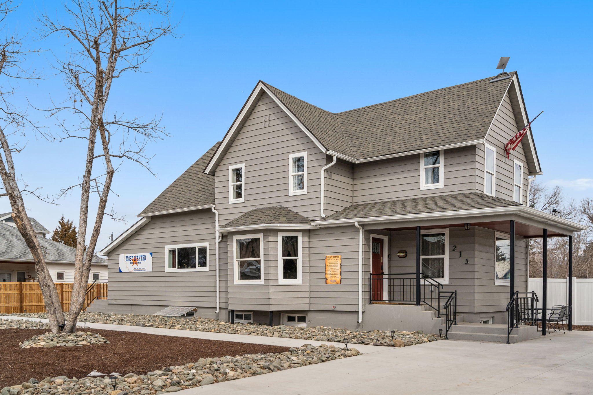 215 S Spruce Street Property Photo