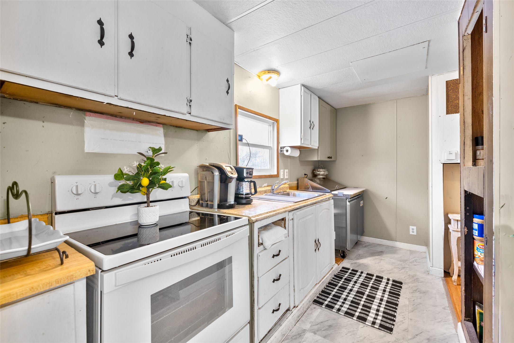 445 Fir Terrace Property Photo