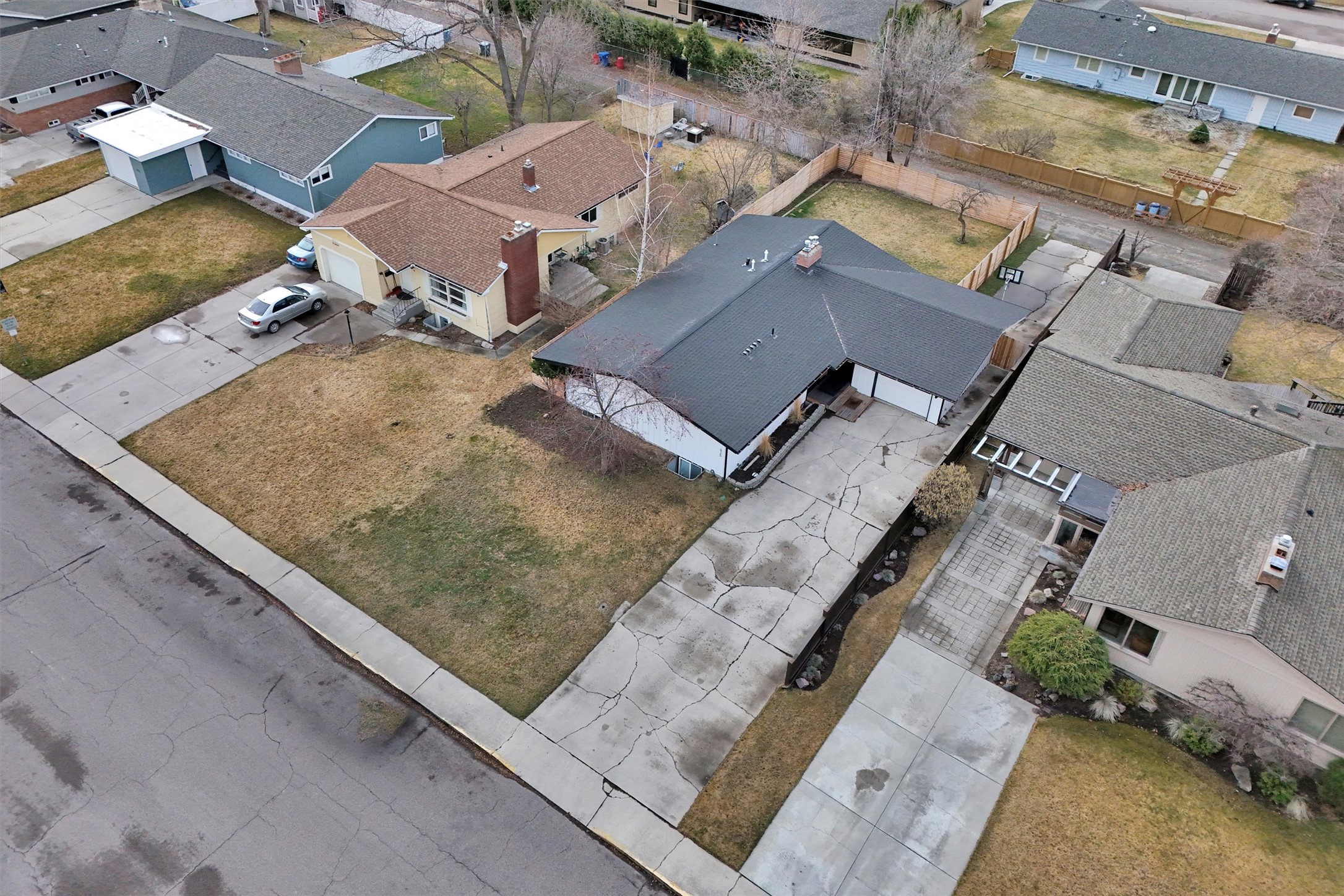 625 Hastings Avenue Property Photo 45