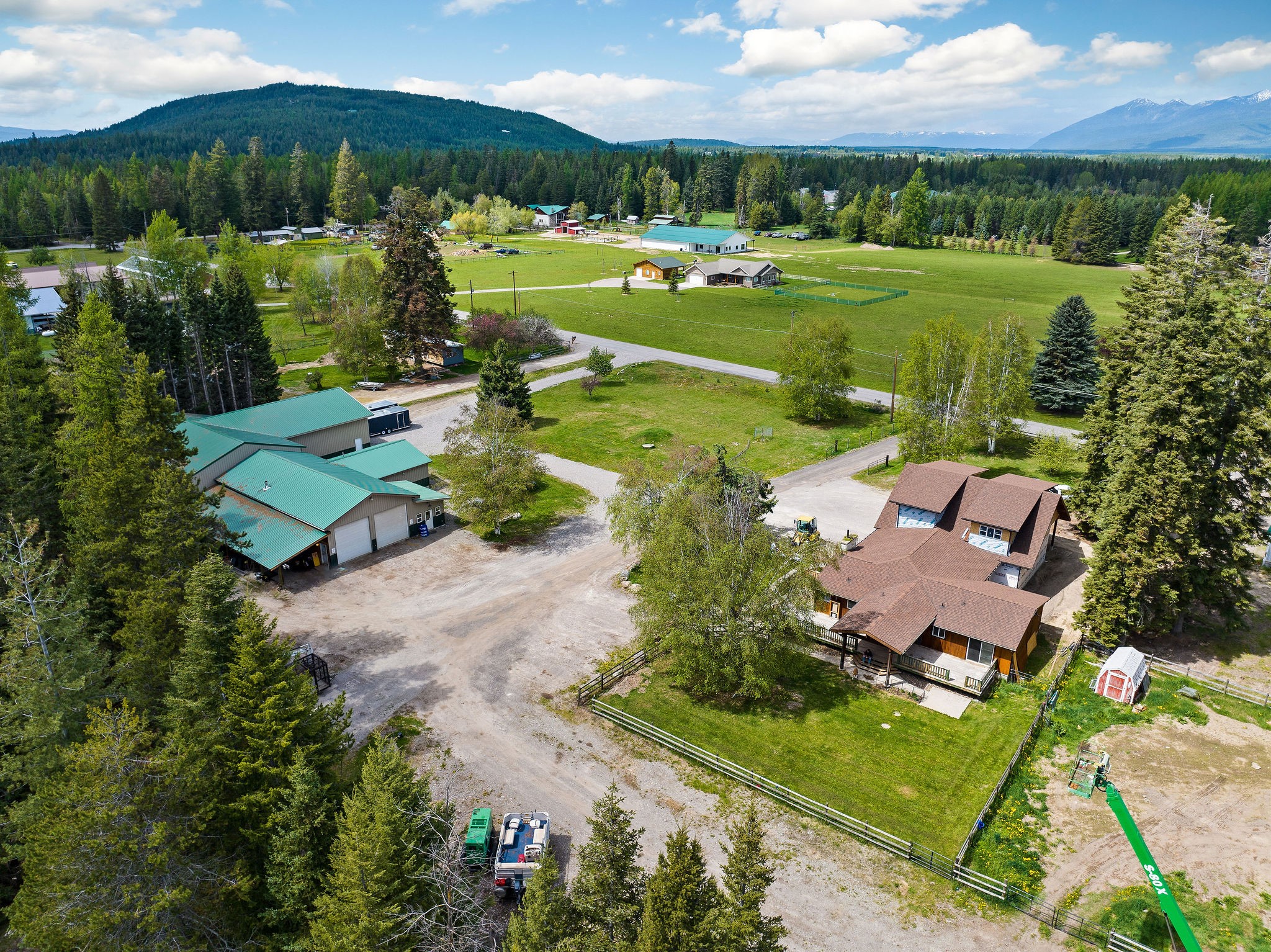 253 Aero Lane Property Photo 2