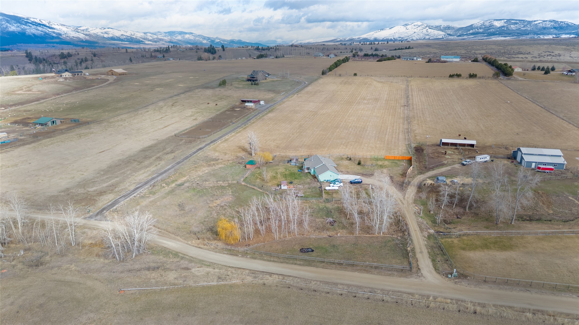 552 Pat Lane Property Photo 10