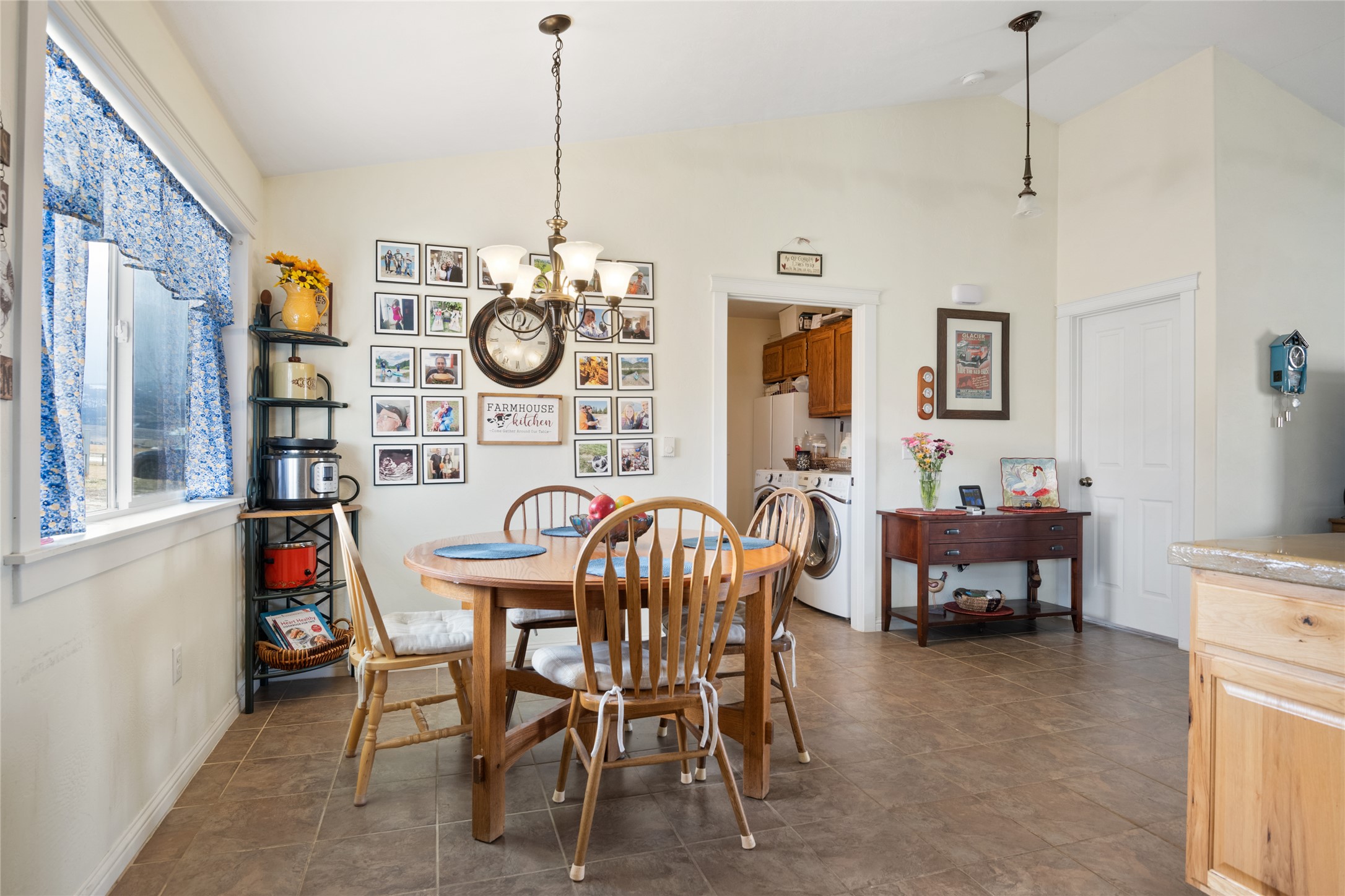552 Pat Lane Property Photo 28