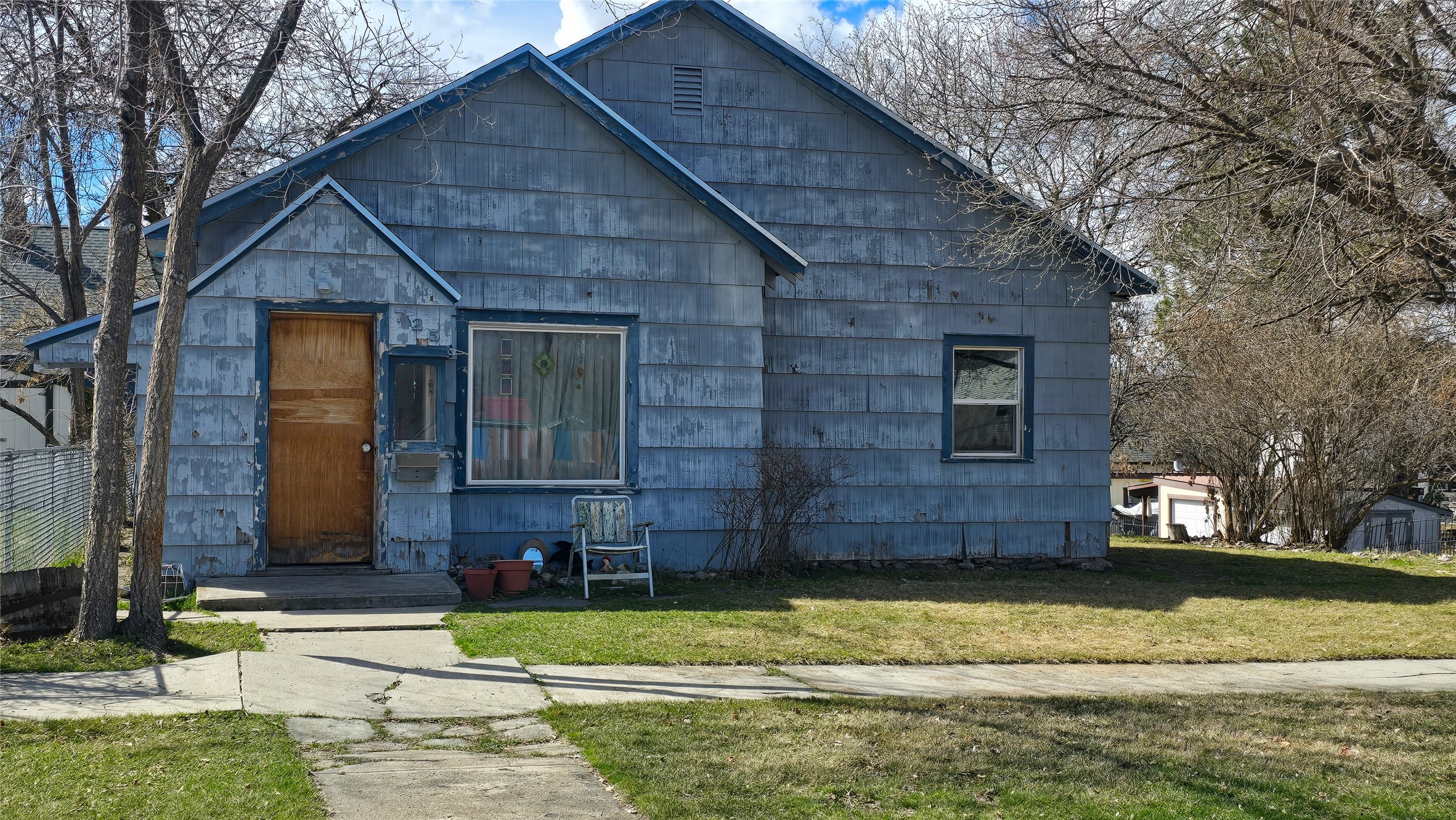 725 Inez Street Property Photo