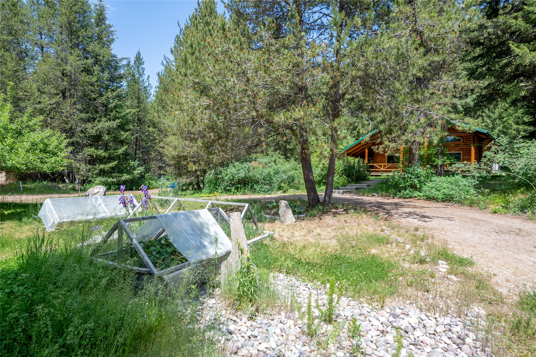 353 Cougar Meadow Drive Property Photo 7