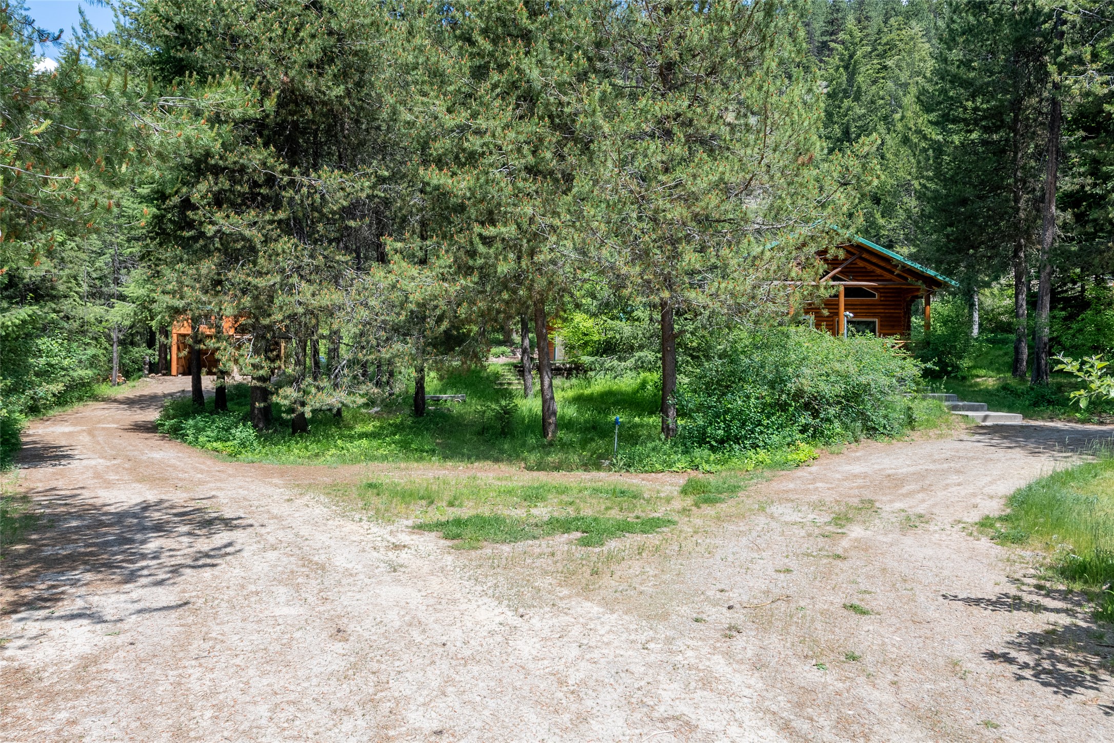 353 Cougar Meadow Drive Property Photo 9
