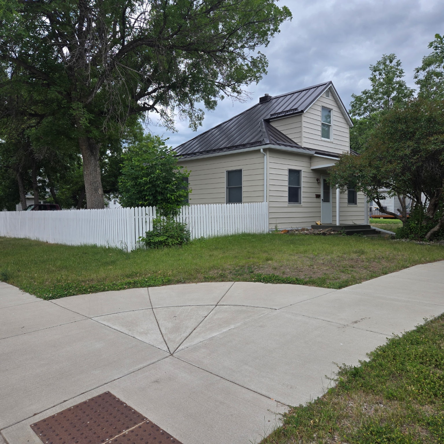 3226 4th Avenue N Property Photo 1