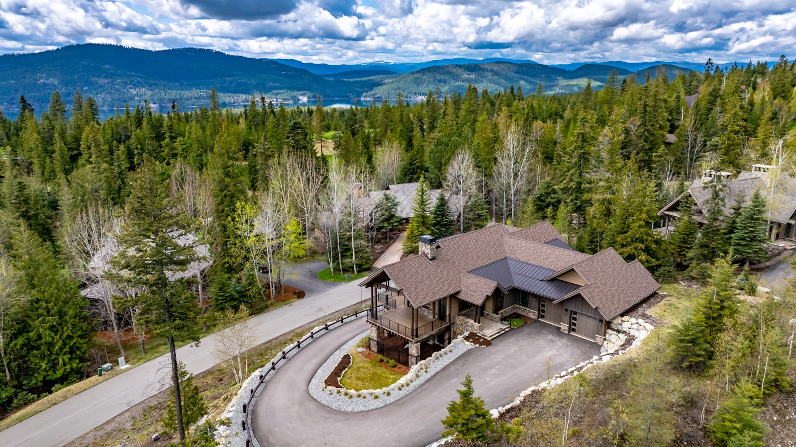 176 S Shooting Star Circle Property Photo 2