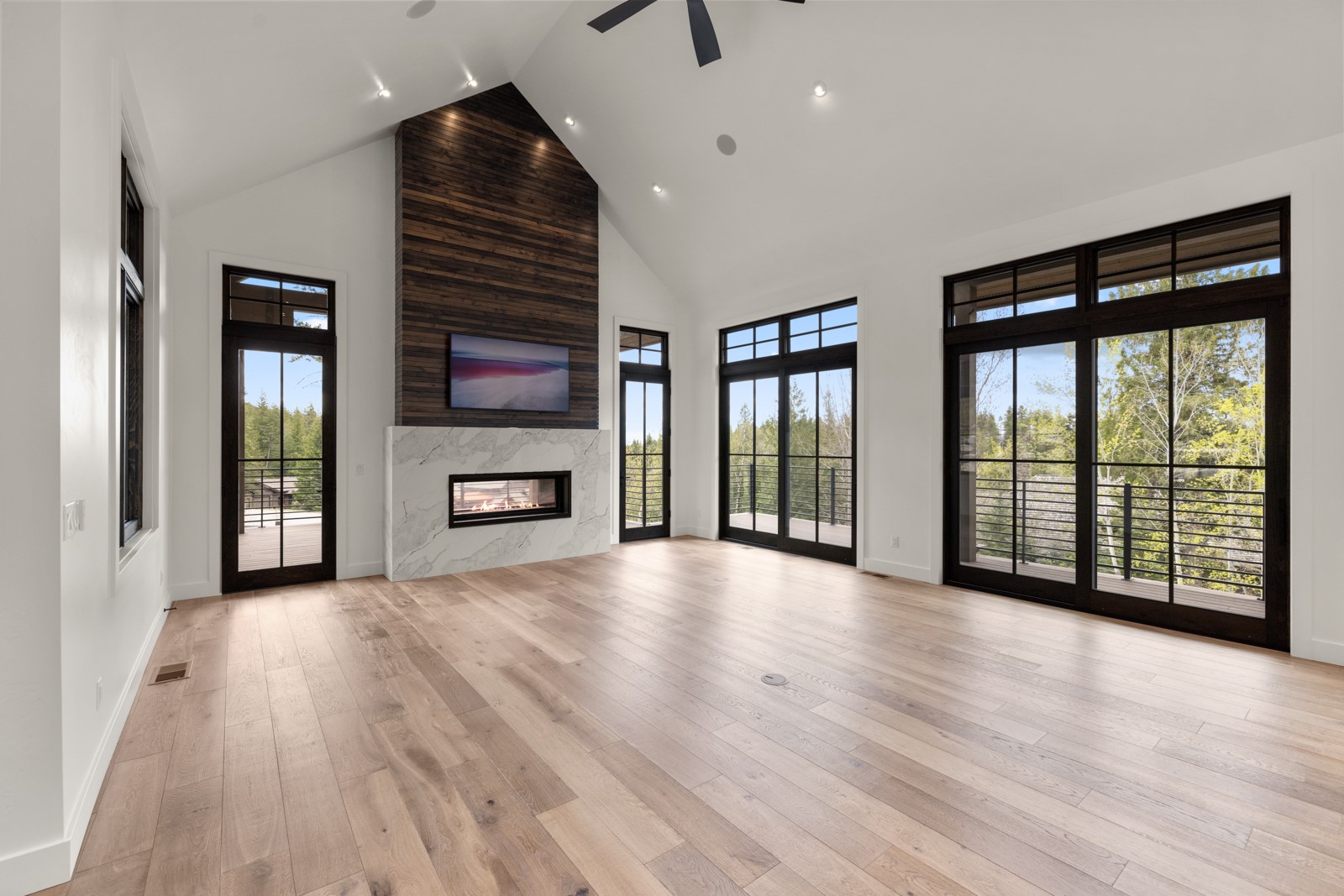 176 S Shooting Star Circle Property Photo 7
