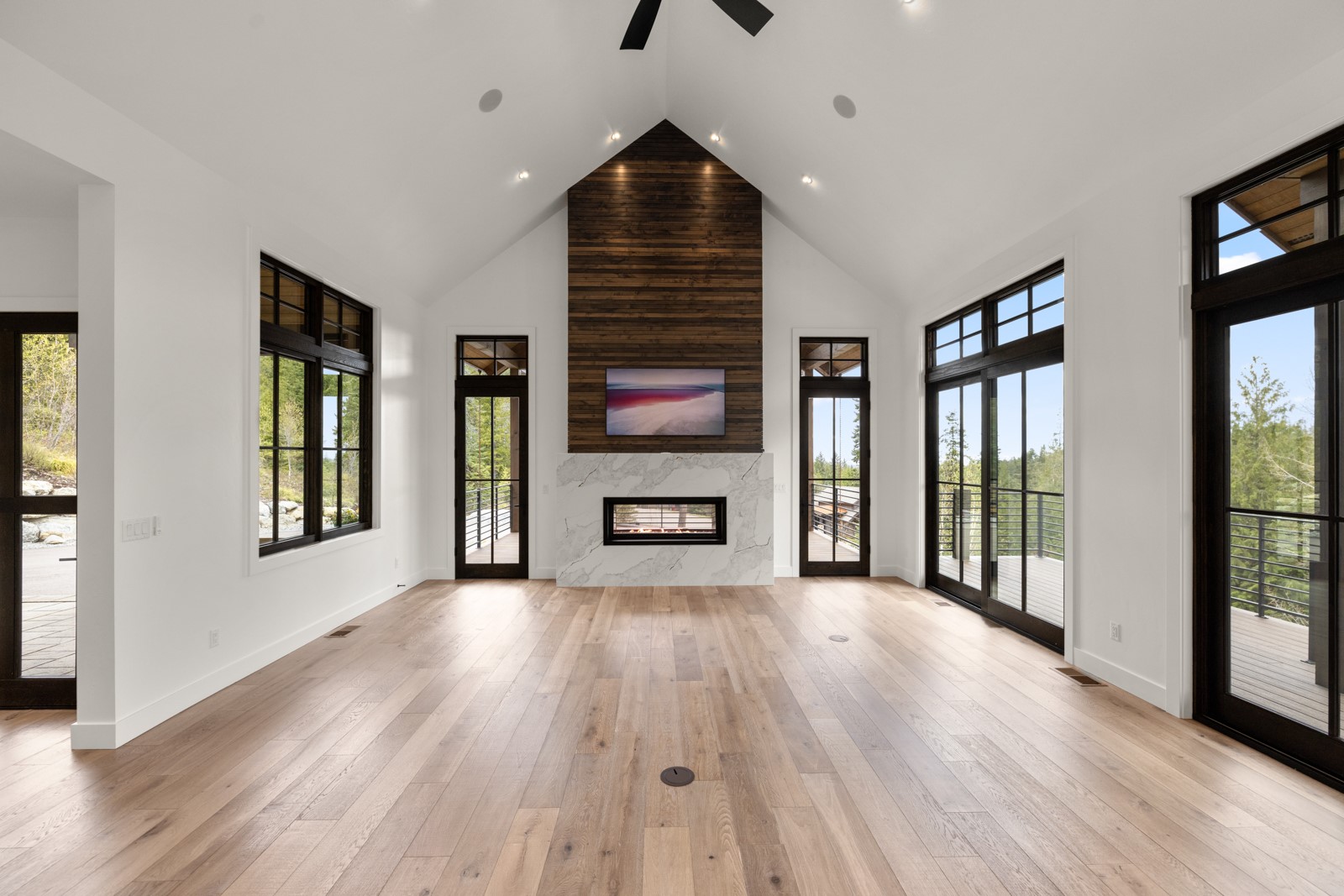 176 S Shooting Star Circle Property Photo 8