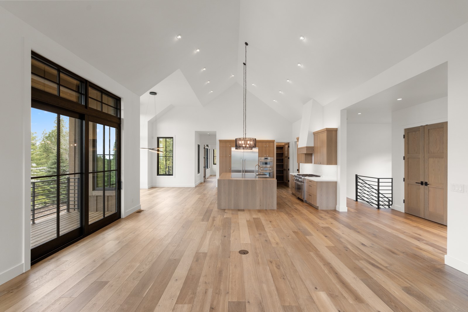 176 S Shooting Star Circle Property Photo 12