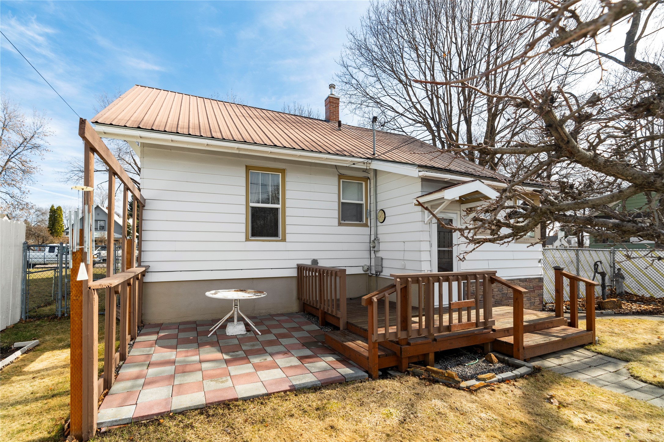 744 2nd Avenue W Property Photo 6