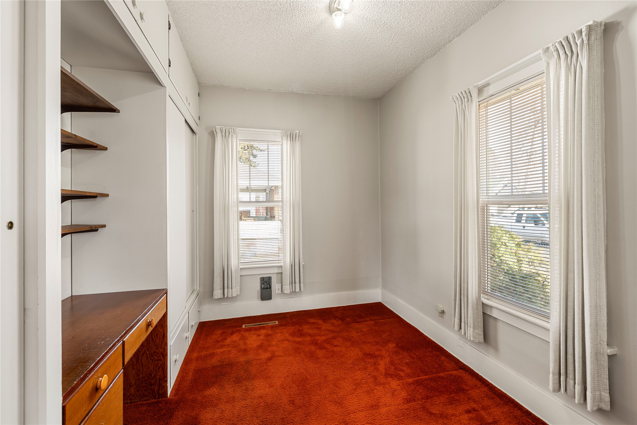 744 2nd Avenue W Property Photo 11