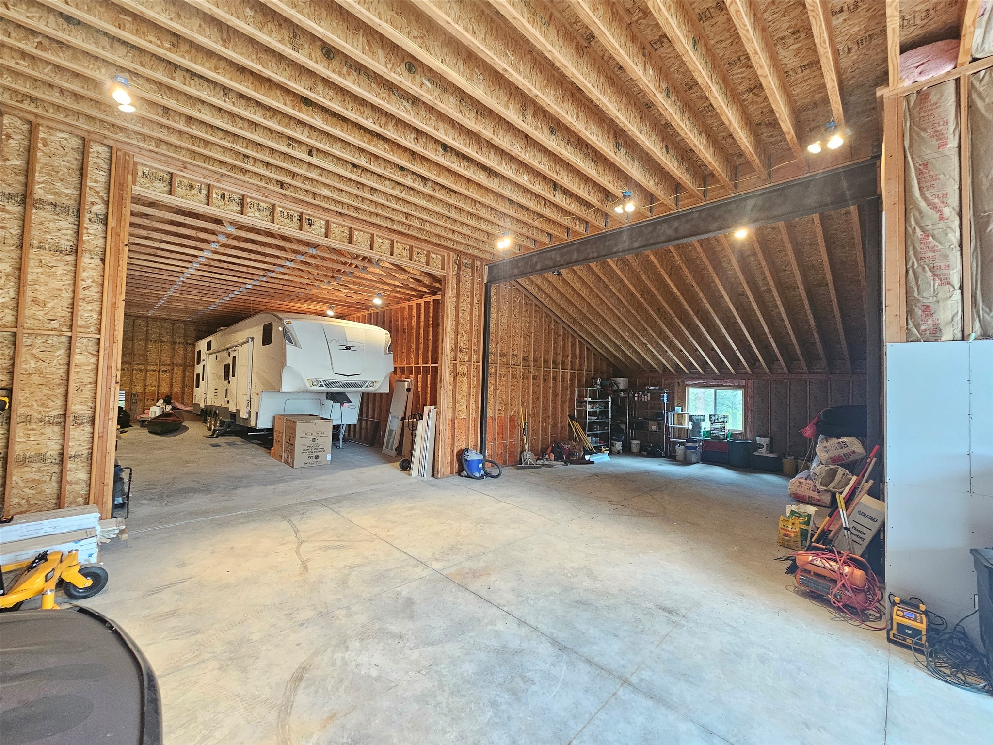 2909 Arneguy Lane Property Photo 12