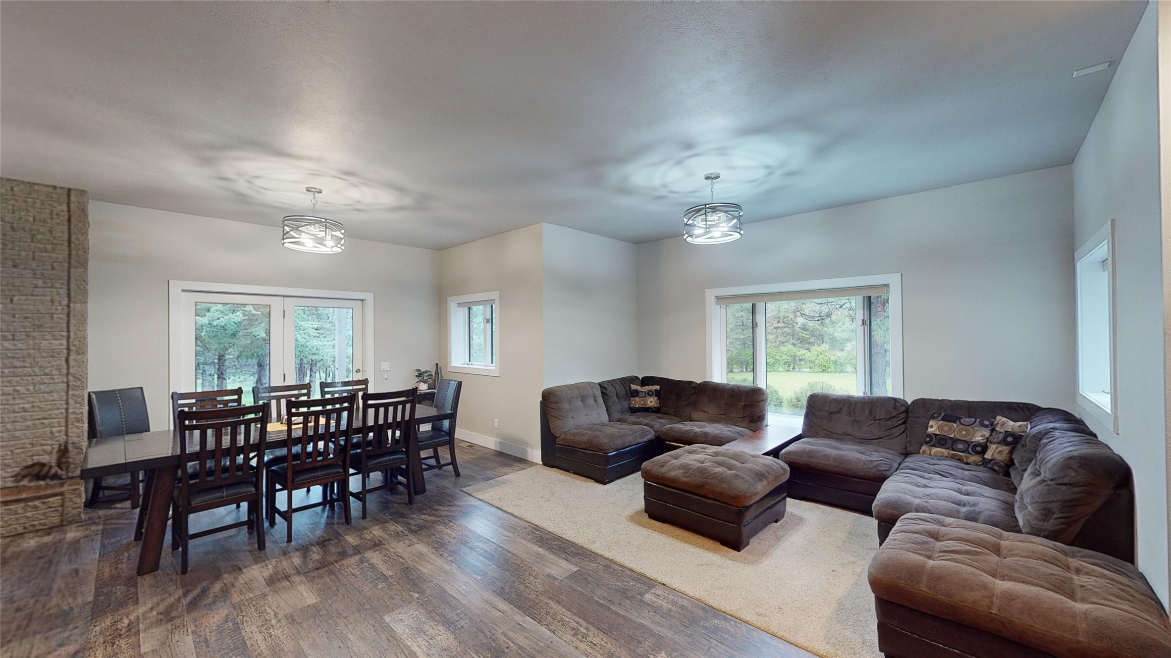 2909 Arneguy Lane Property Photo 18