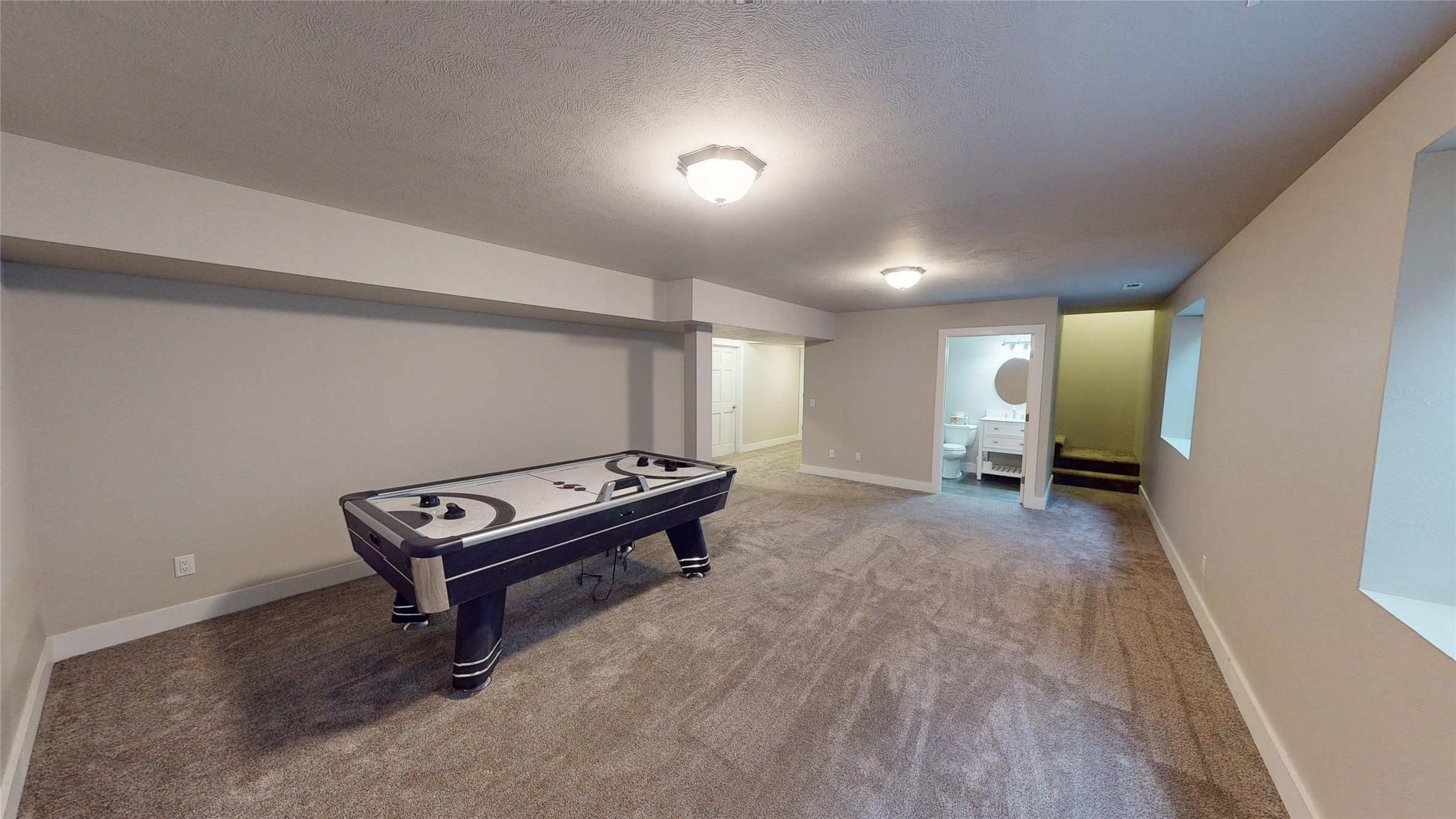 2909 Arneguy Lane Property Photo 23