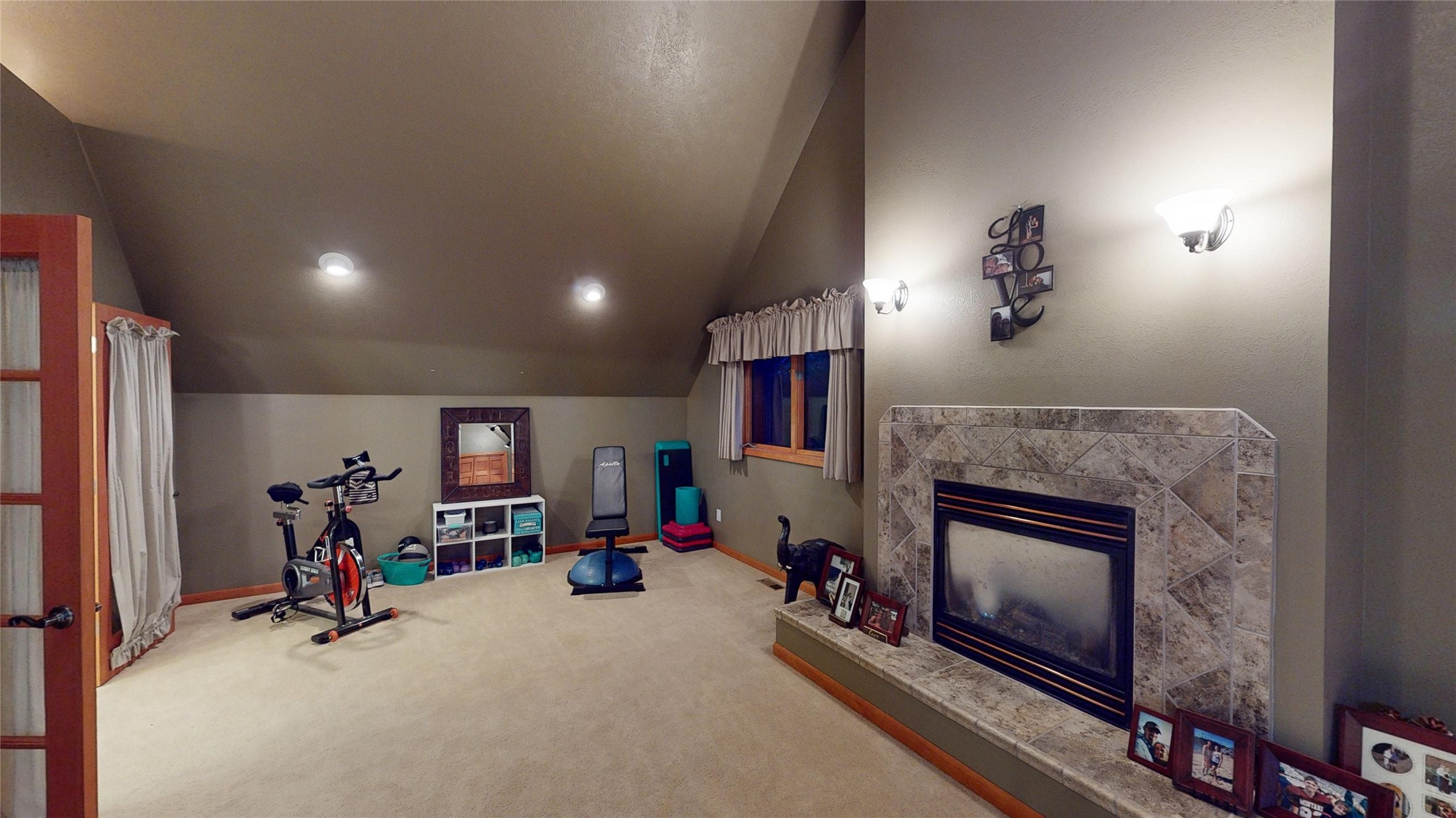 2909 Arneguy Lane Property Photo 34