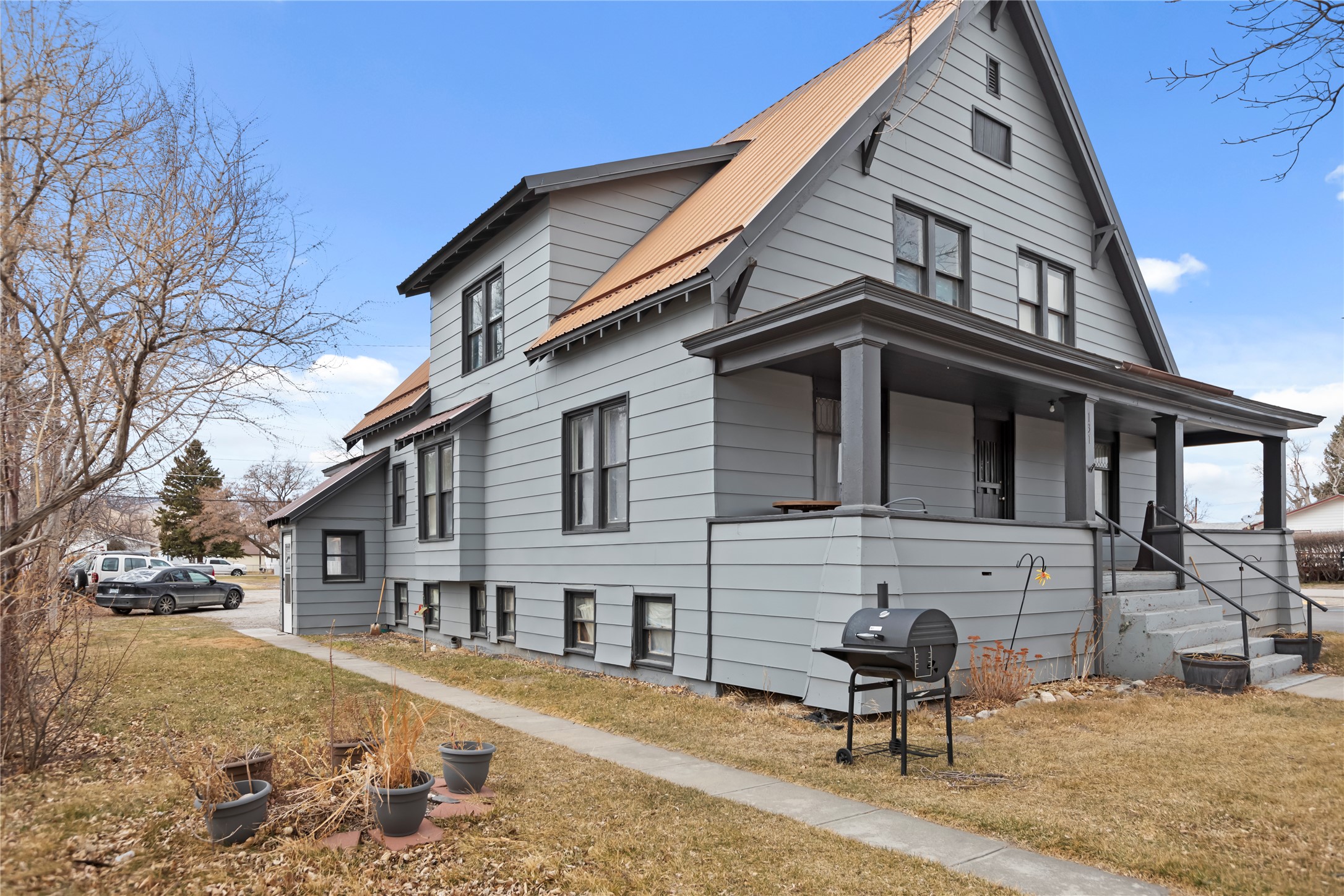 131 N Oak Street Property Photo 3