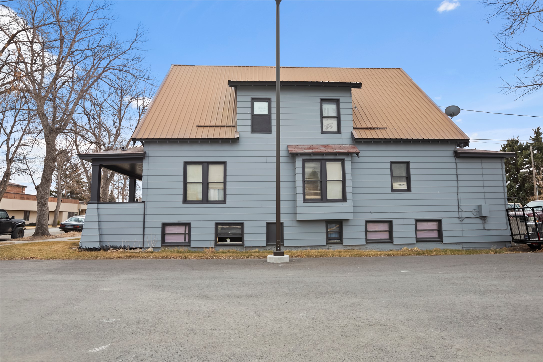 131 N Oak Street Property Photo 4