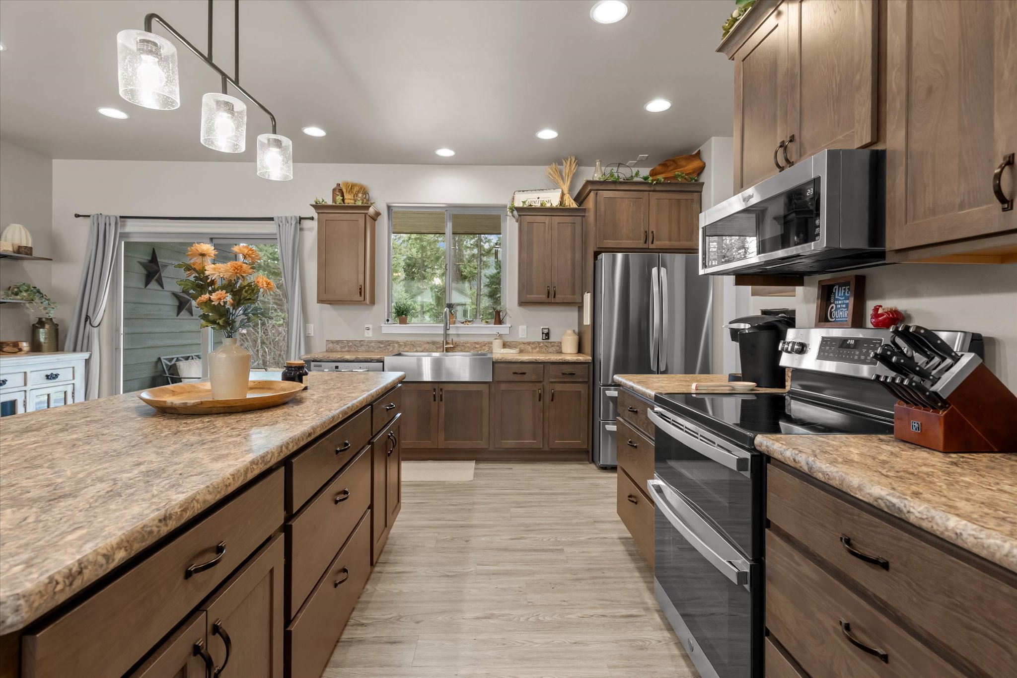 Lakeside Real Estate Listings Main Image