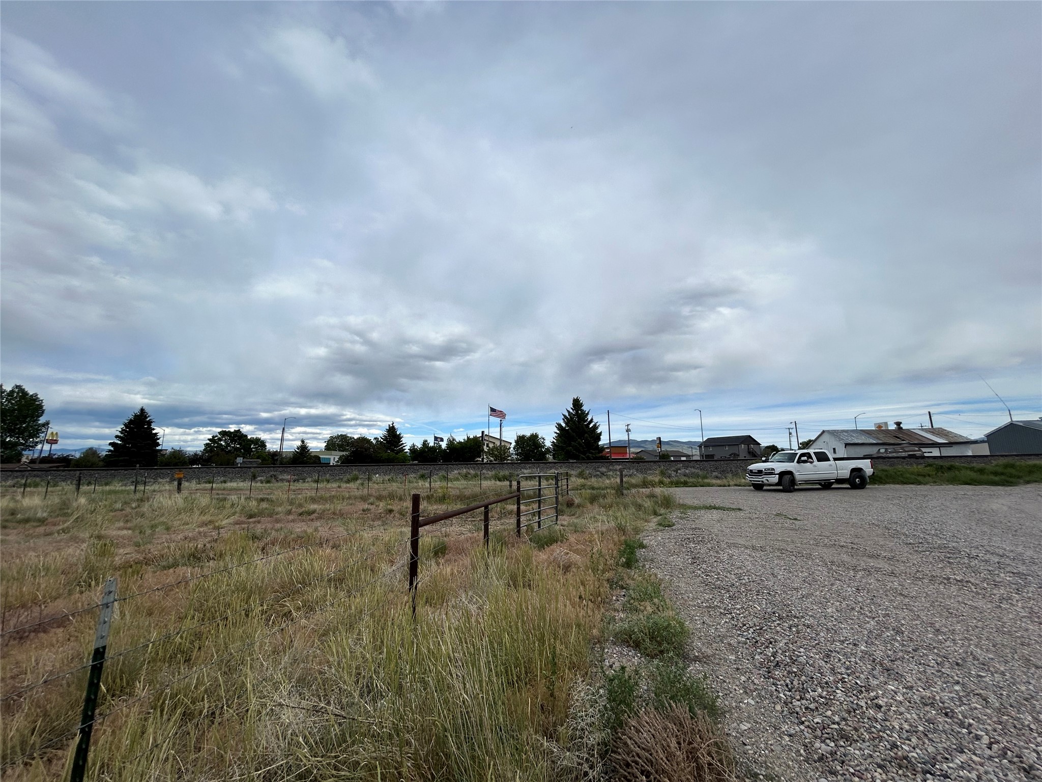 804 N Rife Street Property Photo 4