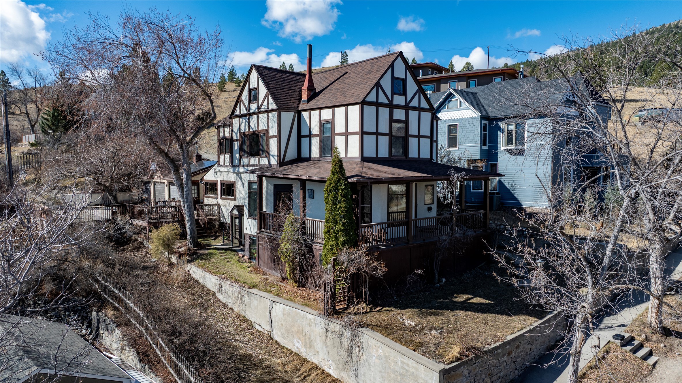 521 Clarke Street Property Photo 1
