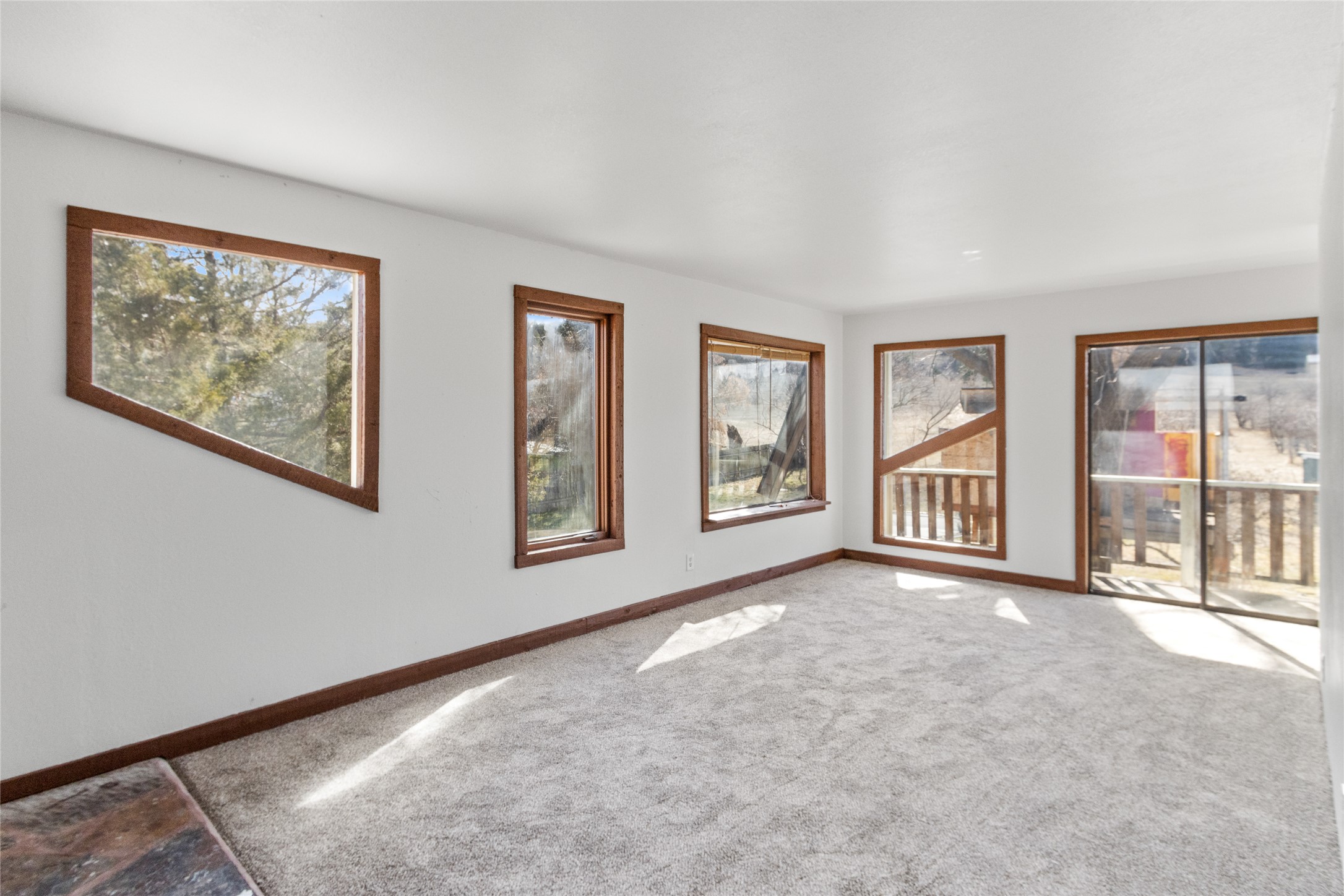 602 16th Avenue E Property Photo 12