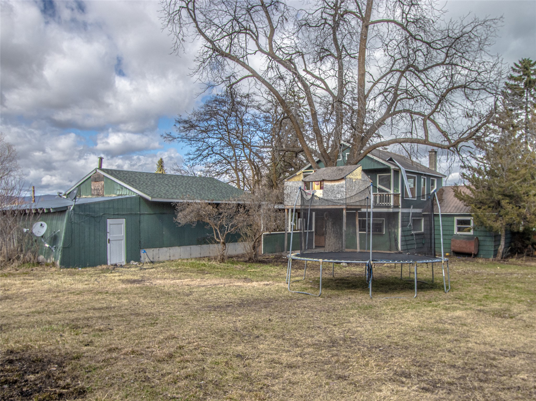 602 16th Avenue E Property Photo 19