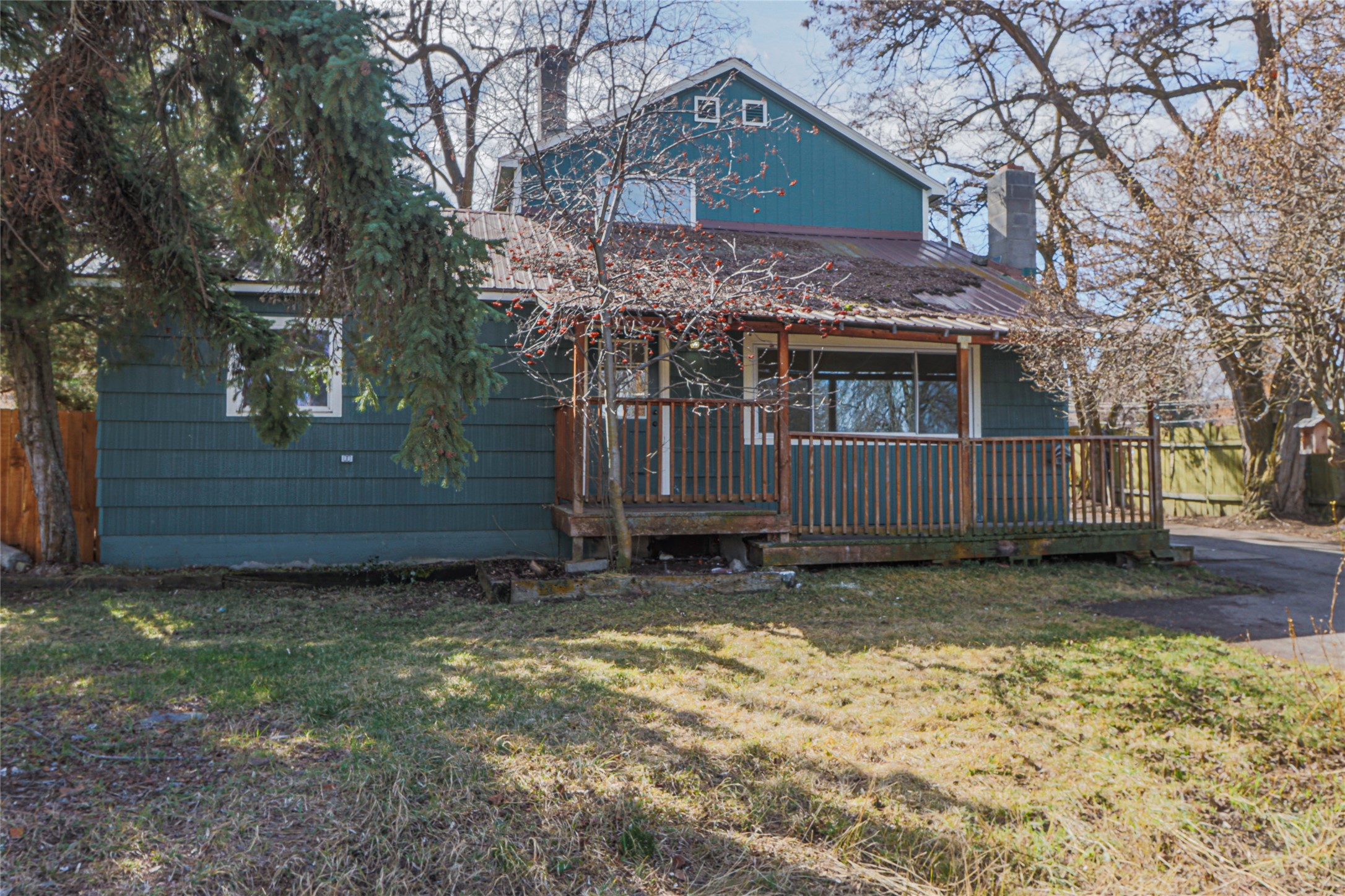 602 16th Avenue E Property Photo 21
