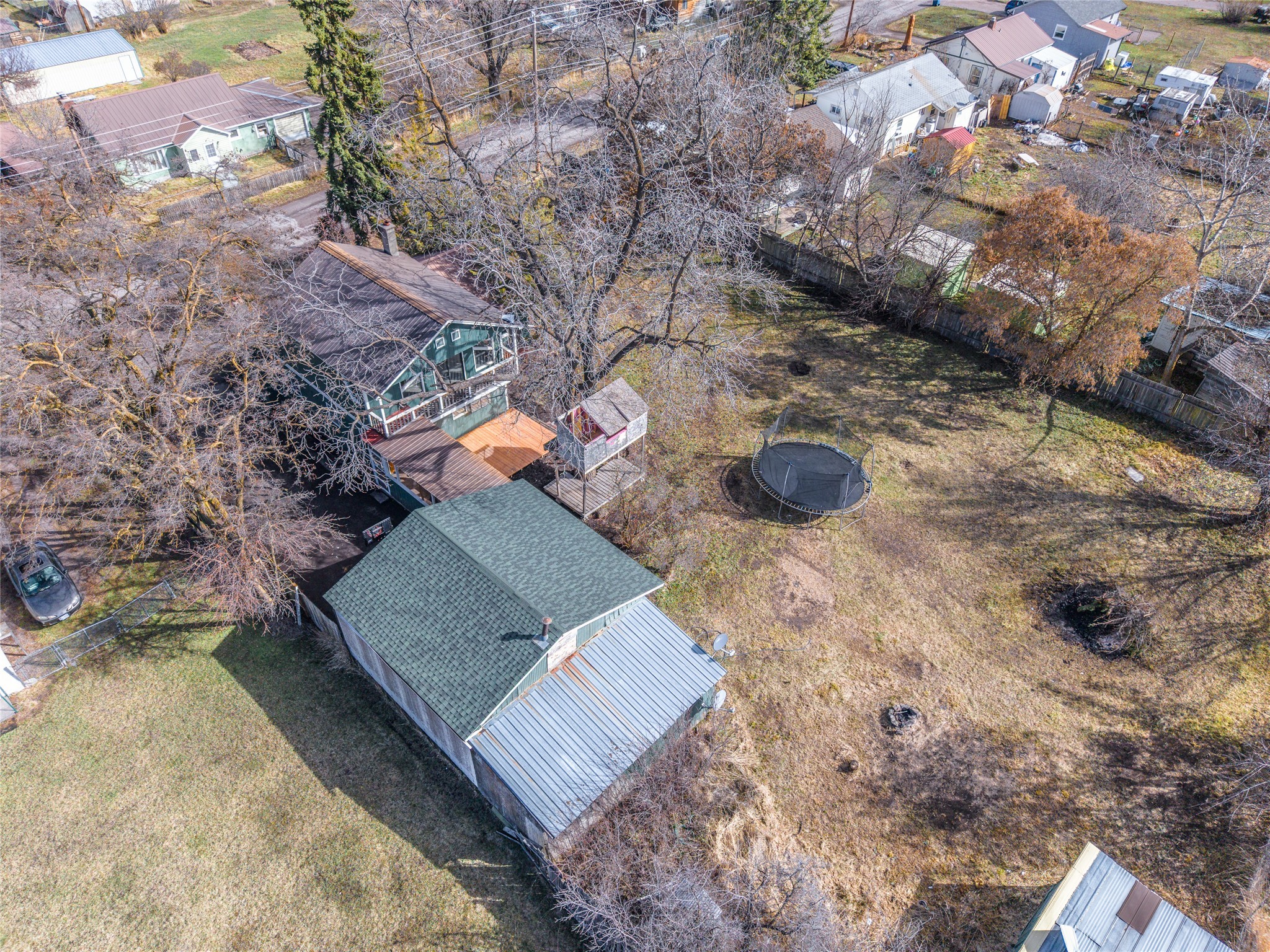 602 16th Avenue E Property Photo 22