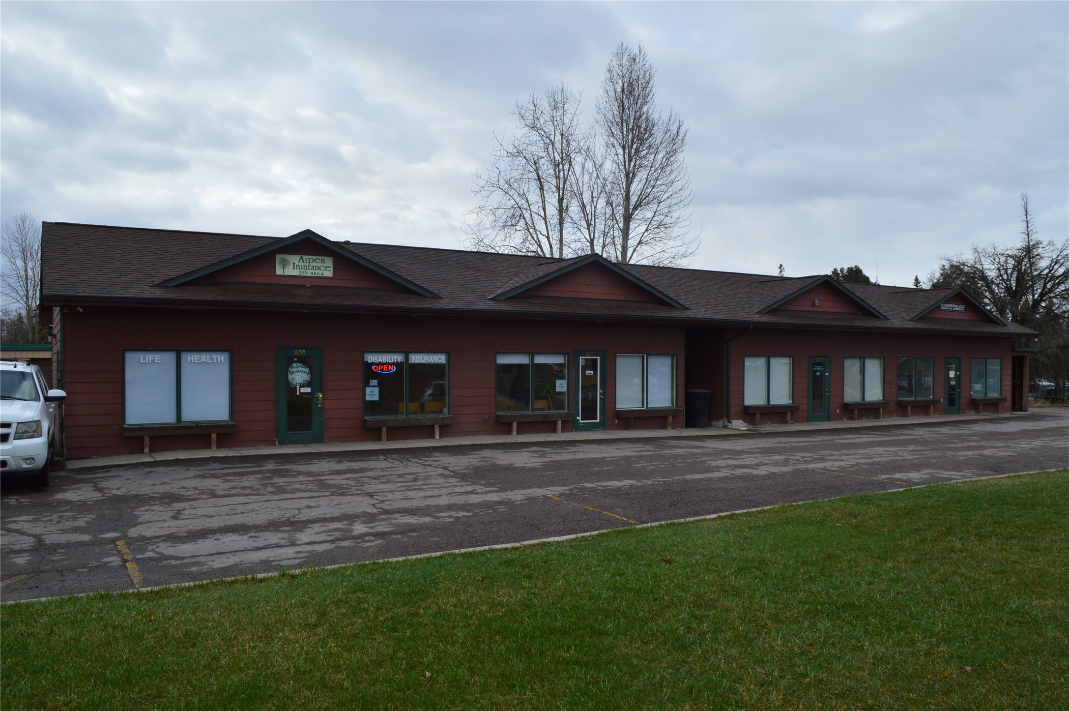 1610 Mt Highway 35 Property Photo 1