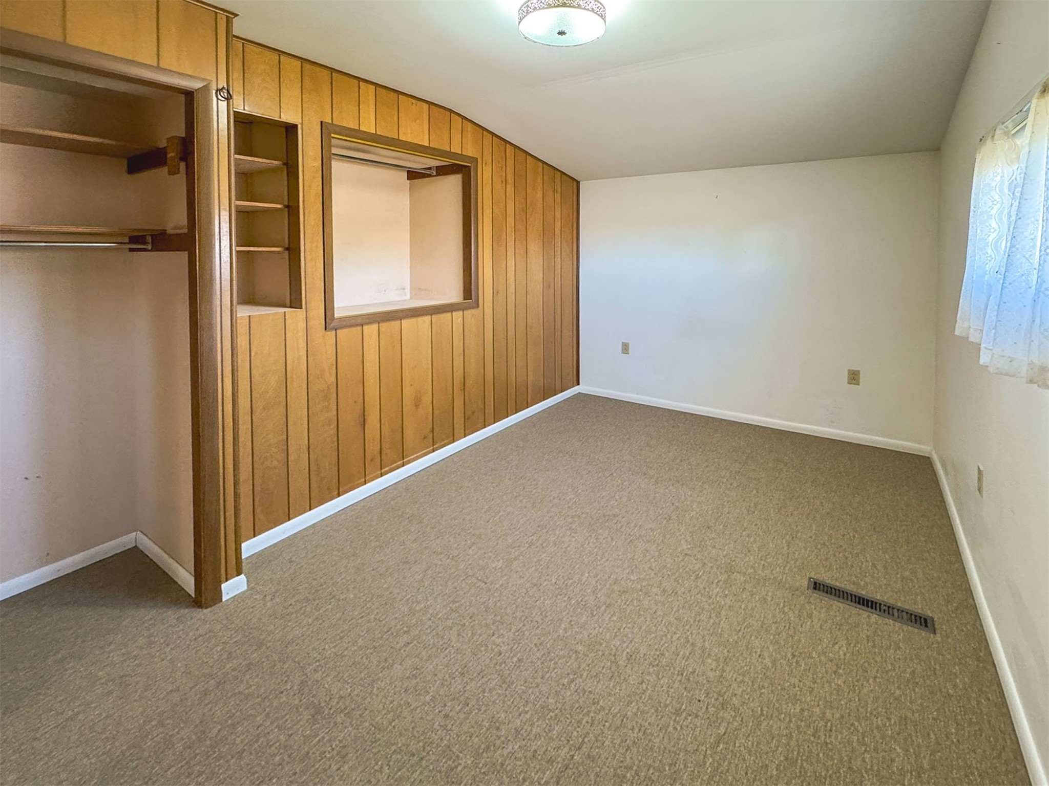 123 W Jefferson Avenue Property Photo 9