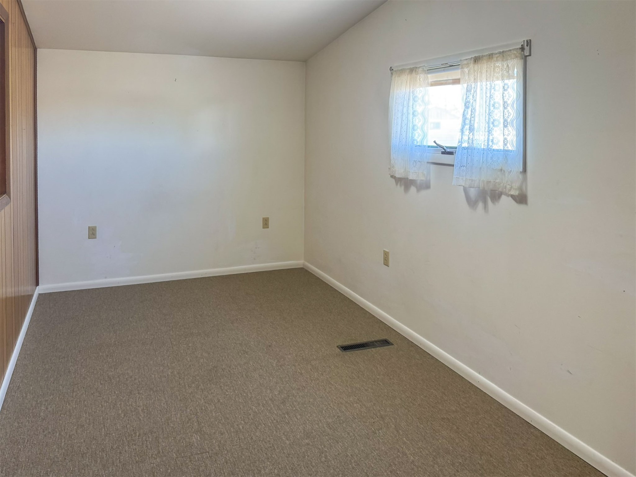 123 W Jefferson Avenue Property Photo 10